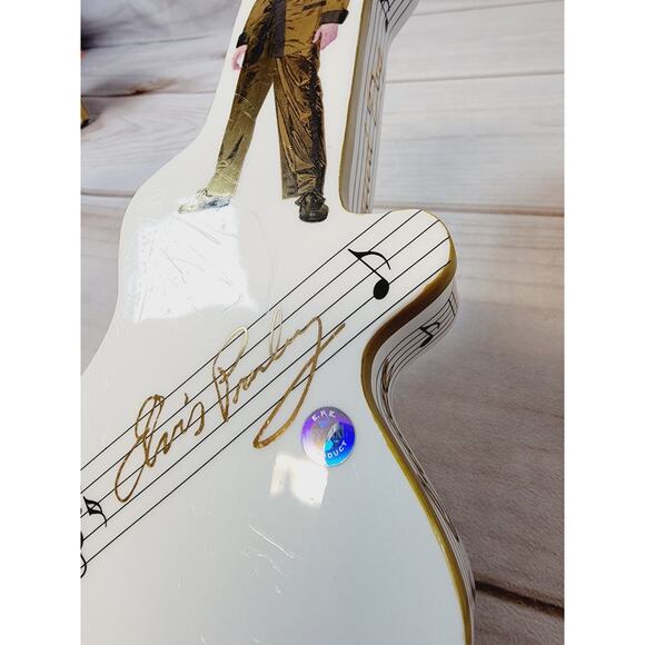 Vintage 1997 Elvis Presley Guitar Decal Box Official E.P.E. Product Vandor 47025 - Picture 12 of 16